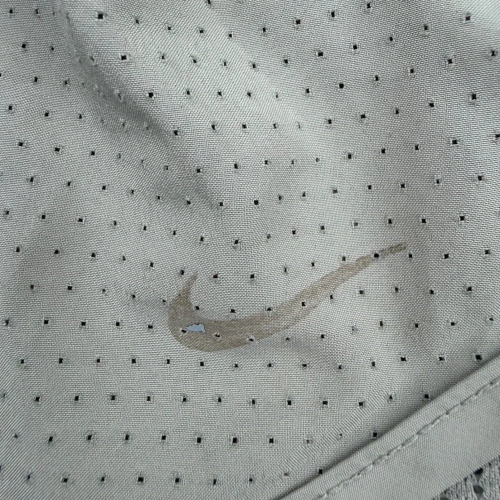 Nike Running Shorts Womens Size‎ M Beige Dri-FIT Perforated Tempo CI1764-286